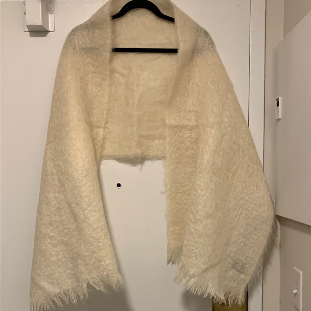 Elegant Cream Shawl